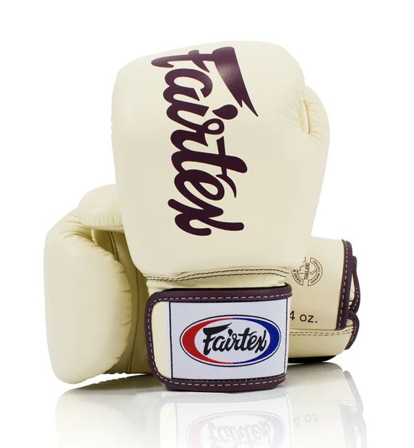 Fairtex BGV19 Deluxe Tight Fit Gloves Black 8 oz